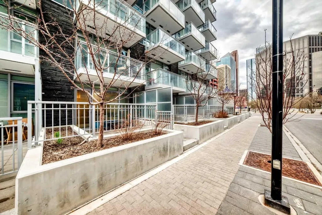 108 Waterfront Court SW Calgary AB T2P 1K7