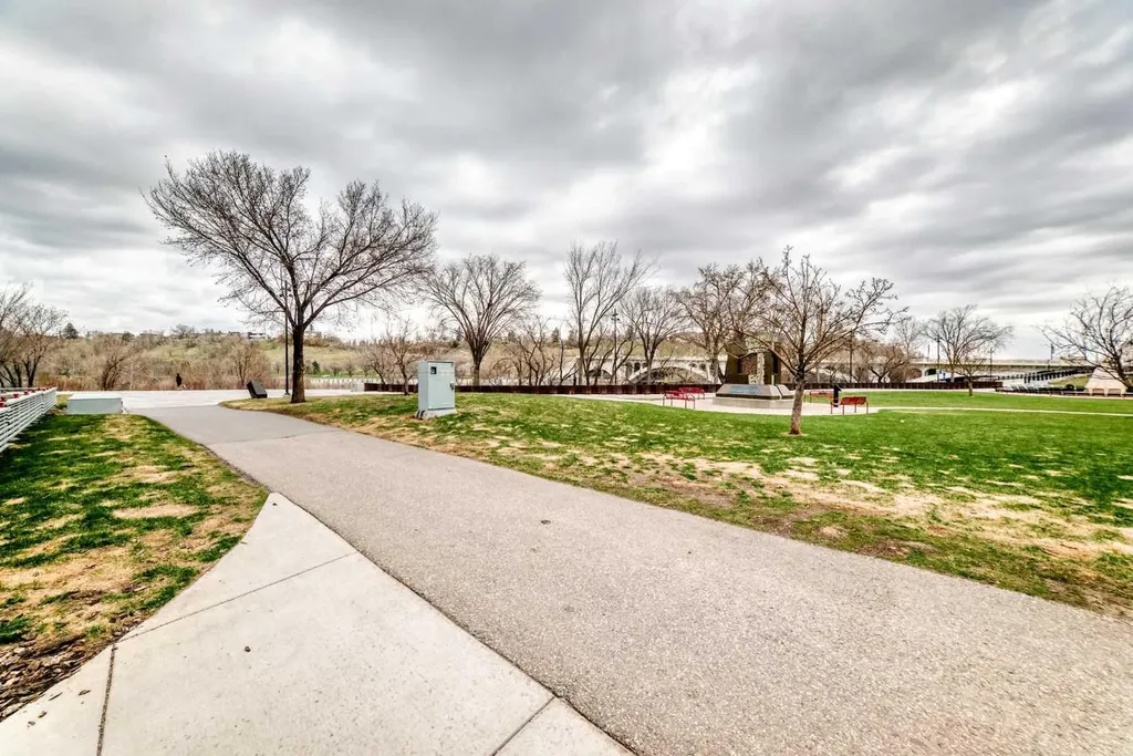 108 Waterfront Court SW Calgary AB T2P 1K7