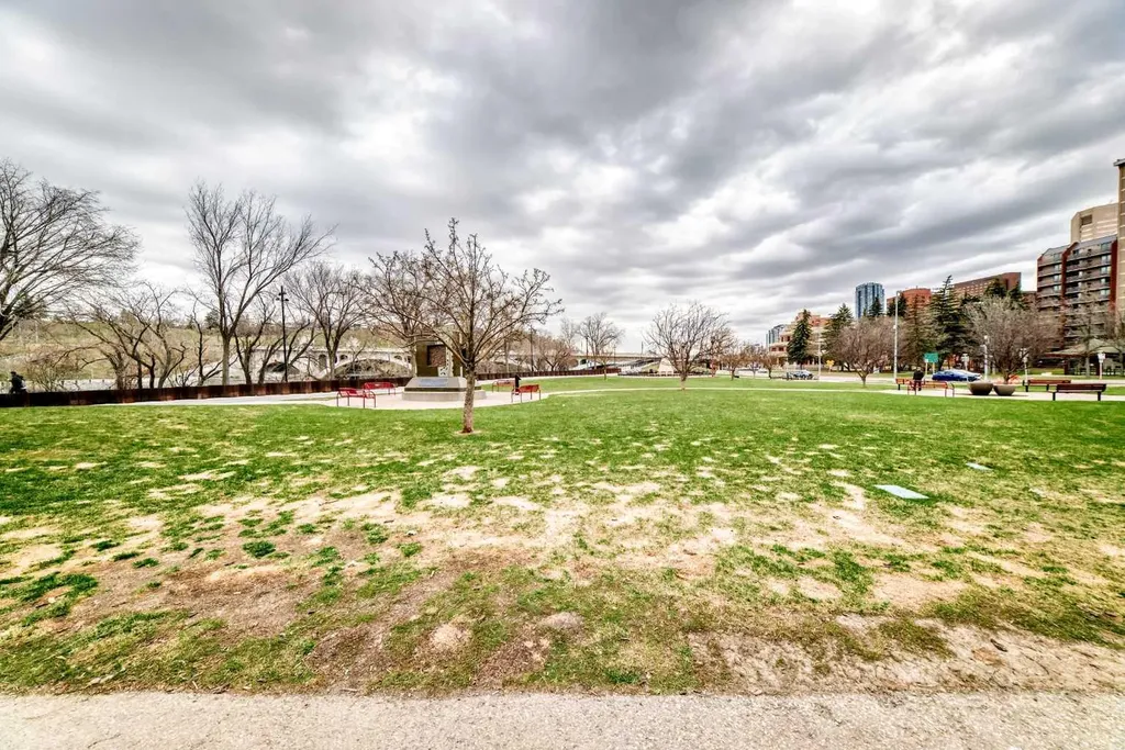 108 Waterfront Court SW Calgary AB T2P 1K7