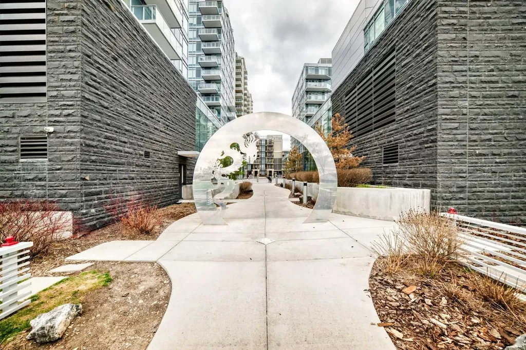 108 Waterfront Court SW Calgary AB T2P 1K7
