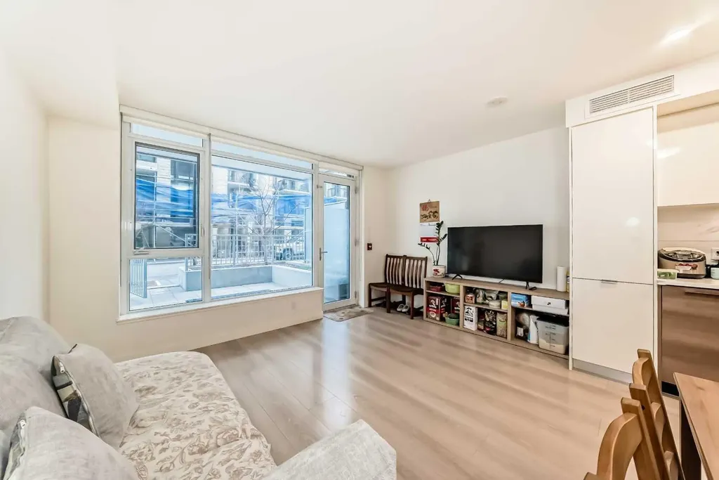 108 Waterfront Court SW Calgary AB T2P 1K7
