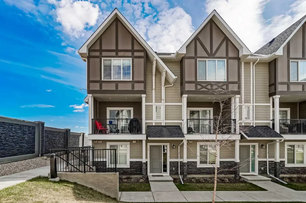 210 Nolanlake Villas NW Calgary AB T3R 0Z7
