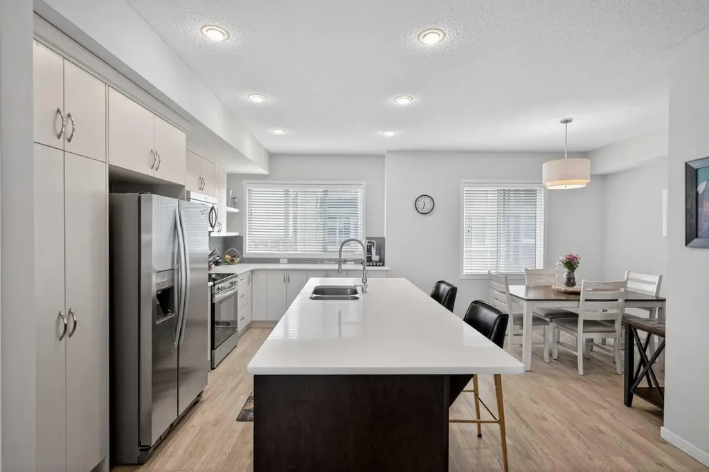 210 Nolanlake Villas NW Calgary AB T3R 0Z7