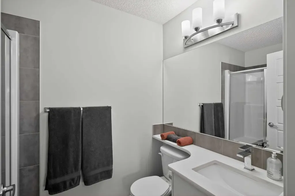 210 Nolanlake Villas NW Calgary AB T3R 0Z7