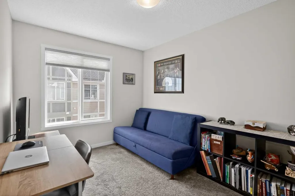 210 Nolanlake Villas NW Calgary AB T3R 0Z7