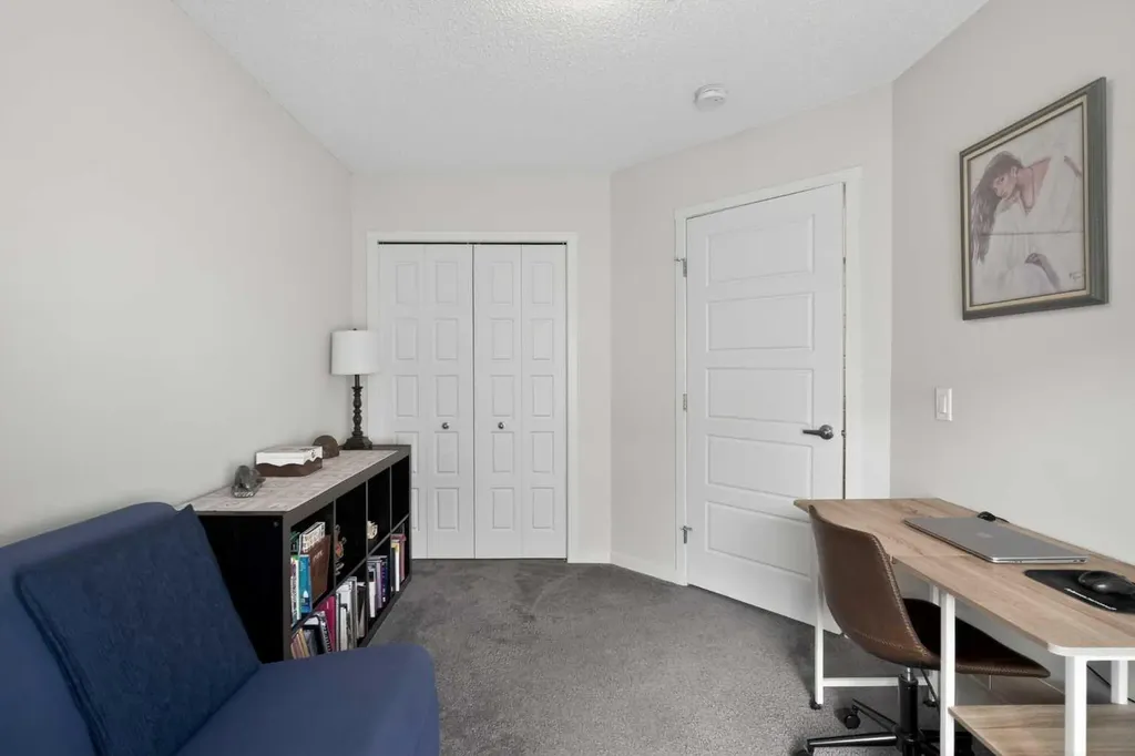 210 Nolanlake Villas NW Calgary AB T3R 0Z7