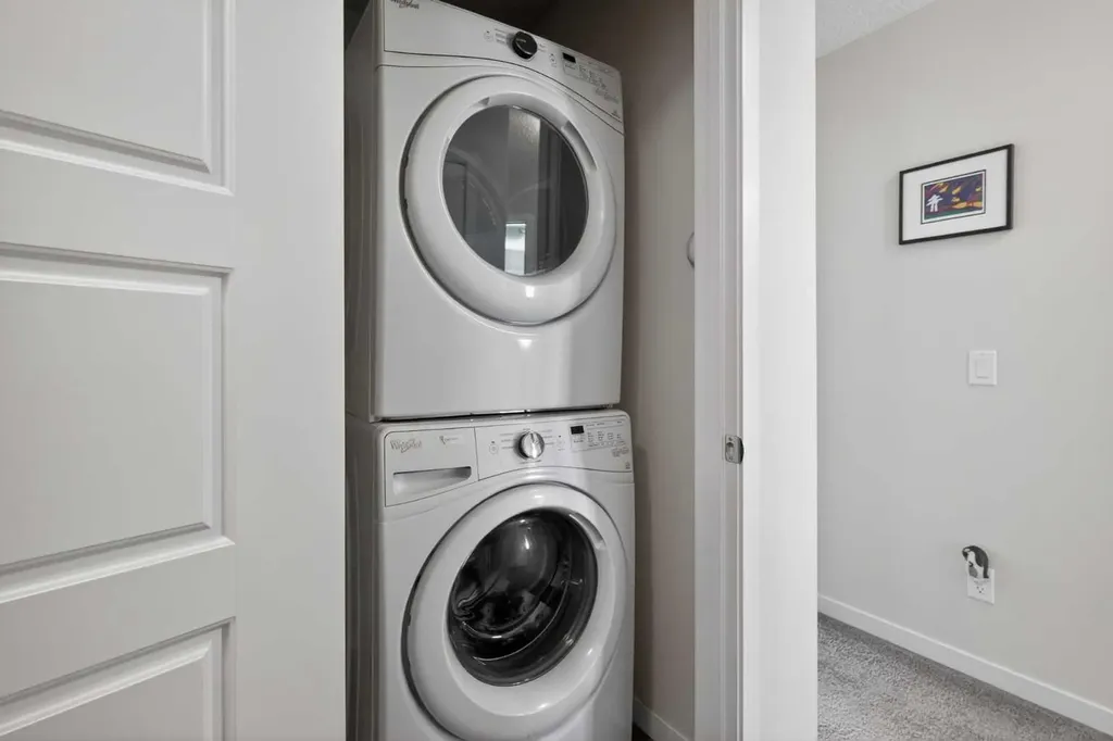 210 Nolanlake Villas NW Calgary AB T3R 0Z7