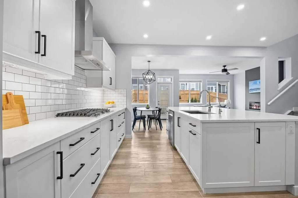 338 Magnolia Way SE Calgary AB T3M 3S6