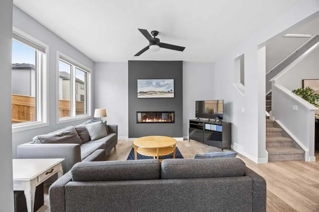 338 Magnolia Way SE Calgary AB T3M 3S6