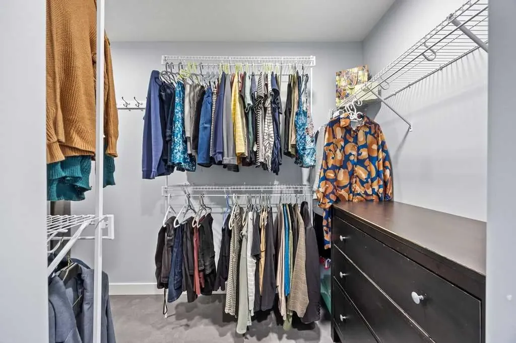 338 Magnolia Way SE Calgary AB T3M 3S6