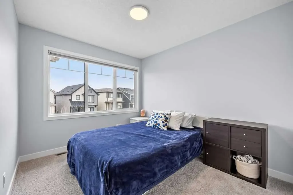 338 Magnolia Way SE Calgary AB T3M 3S6