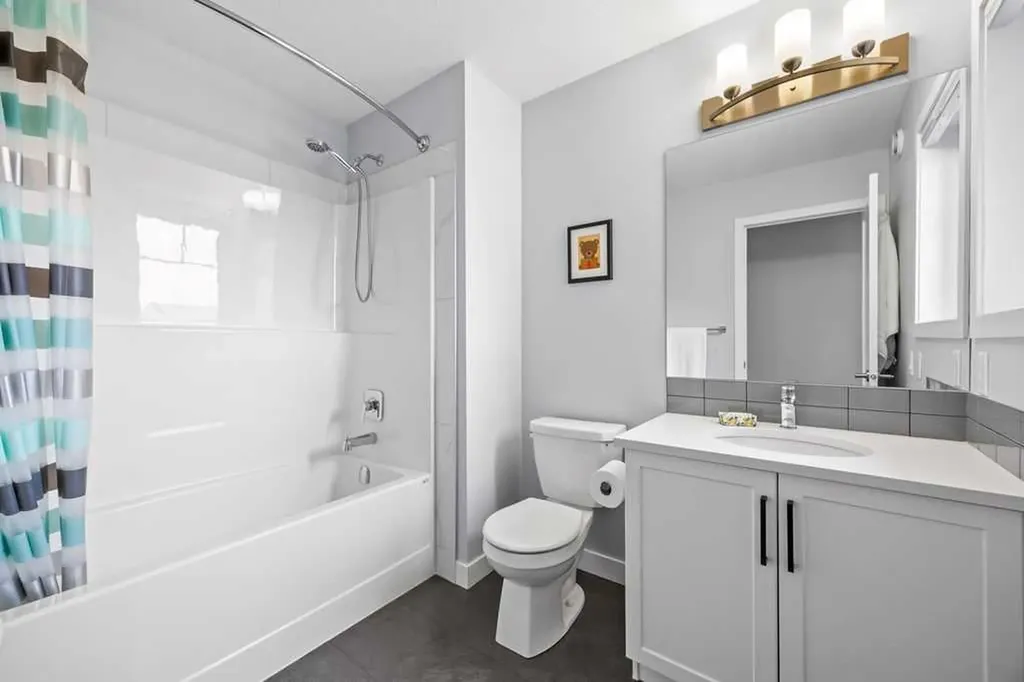 338 Magnolia Way SE Calgary AB T3M 3S6