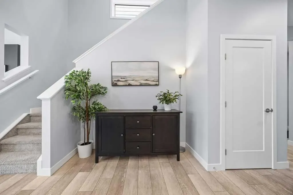 338 Magnolia Way SE Calgary AB T3M 3S6