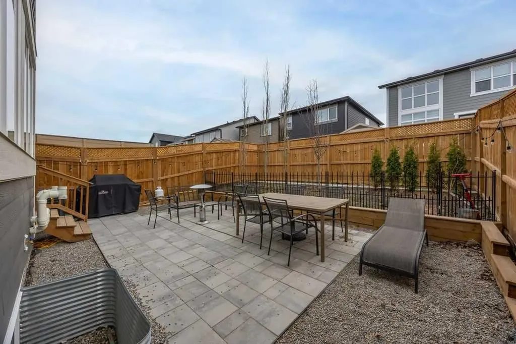 338 Magnolia Way SE Calgary AB T3M 3S6