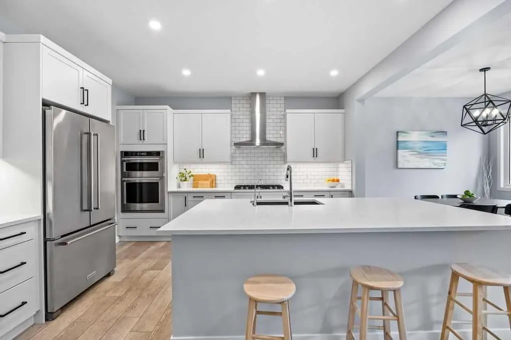 338 Magnolia Way SE Calgary AB T3M 3S6
