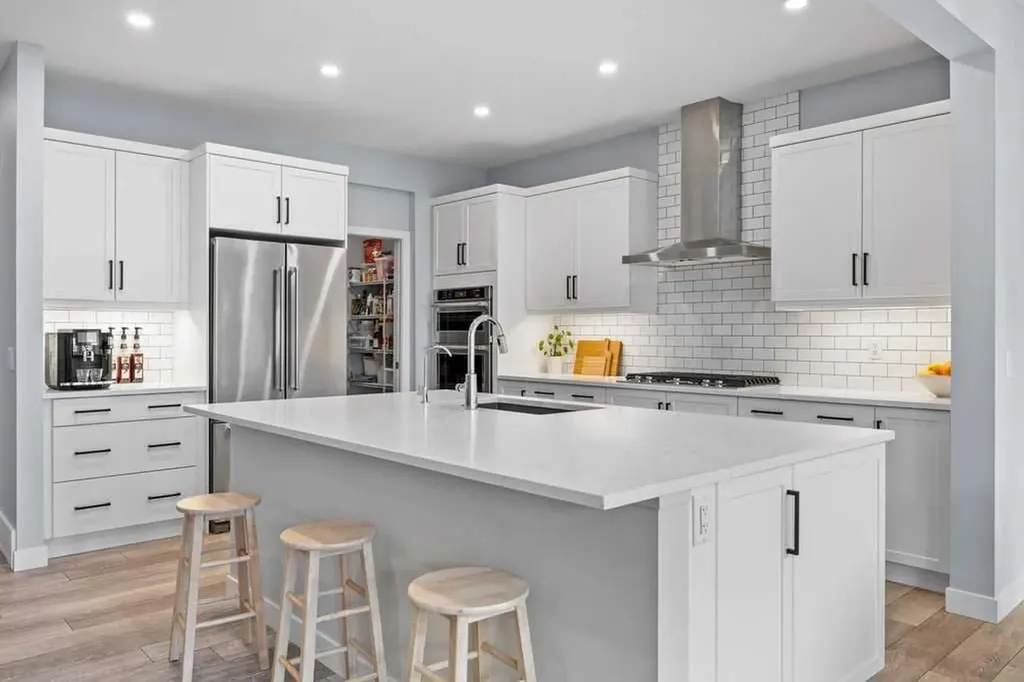 338 Magnolia Way SE Calgary AB T3M 3S6