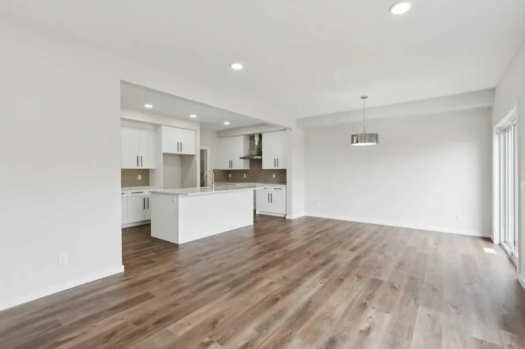 400 Heartwood Grove SE Calgary AB T3M2K1