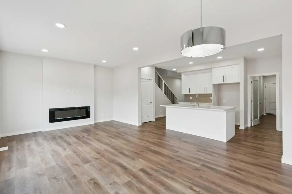 400 Heartwood Grove SE Calgary AB T3M2K1