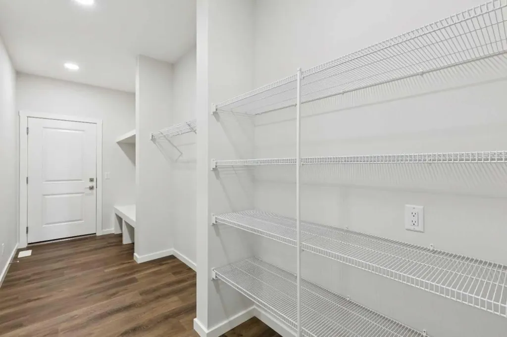 400 Heartwood Grove SE Calgary AB T3M2K1