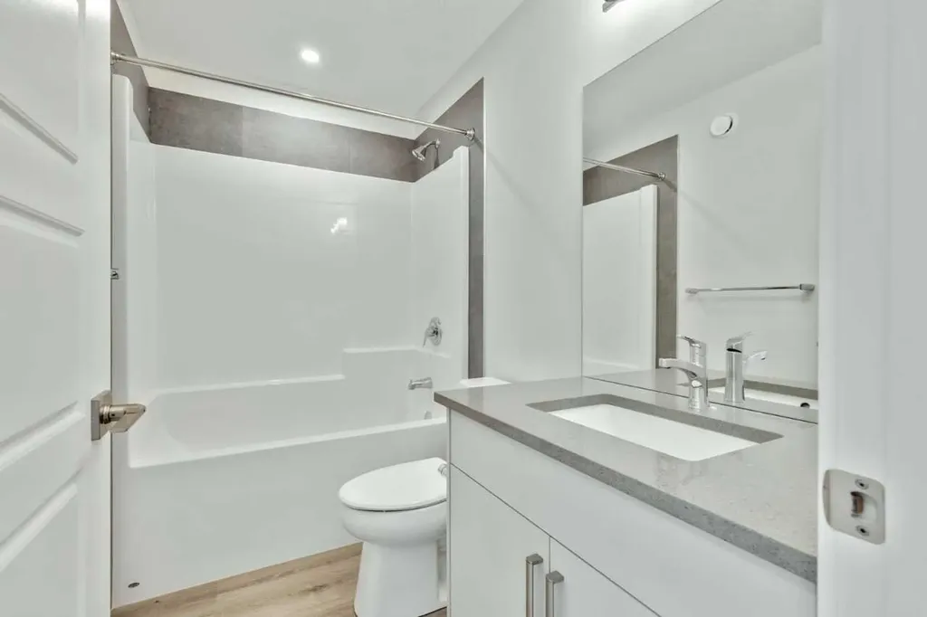 400 Heartwood Grove SE Calgary AB T3M2K1