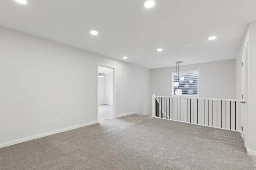400 Heartwood Grove SE Calgary AB T3M2K1