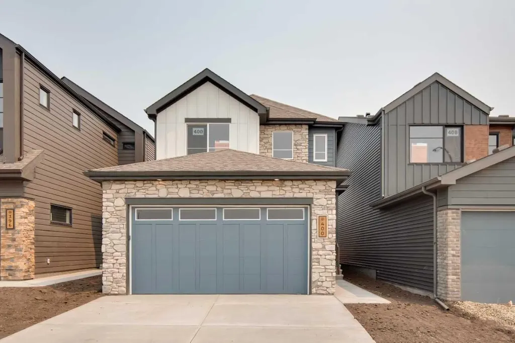 400 Heartwood Grove SE Calgary AB T3M2K1