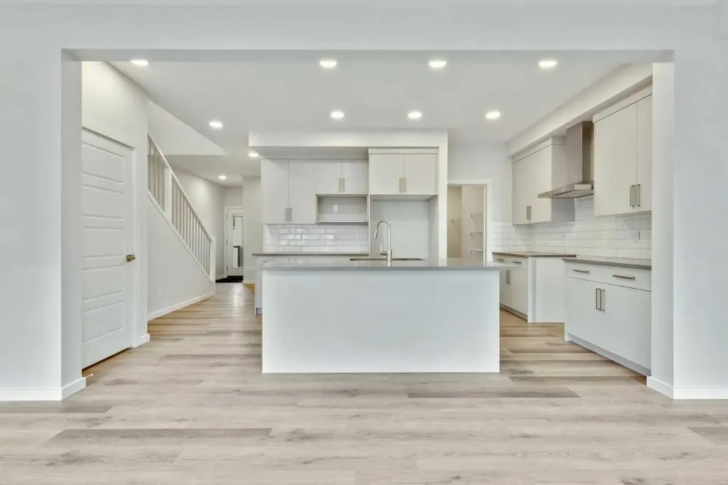 400 Heartwood Grove SE Calgary AB T3M2K1