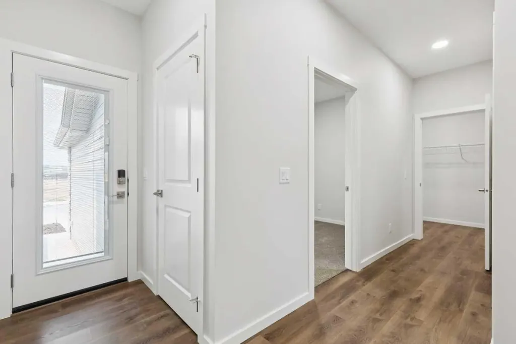 400 Heartwood Grove SE Calgary AB T3M2K1