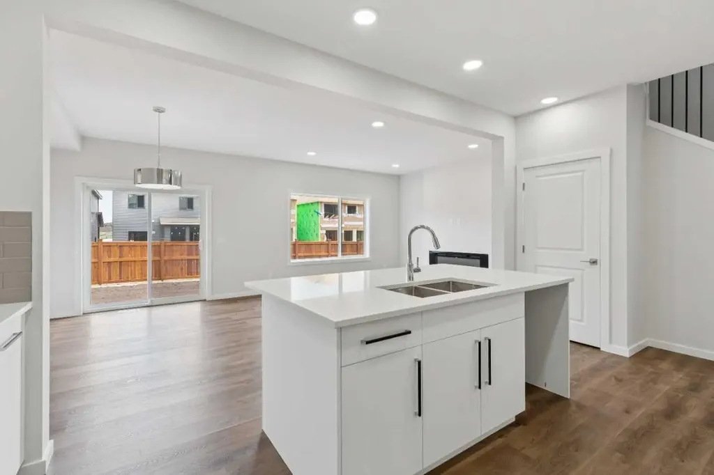 400 Heartwood Grove SE Calgary AB T3M2K1