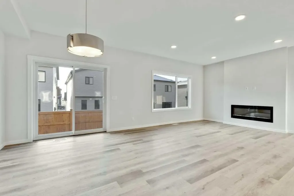 400 Heartwood Grove SE Calgary AB T3M2K1