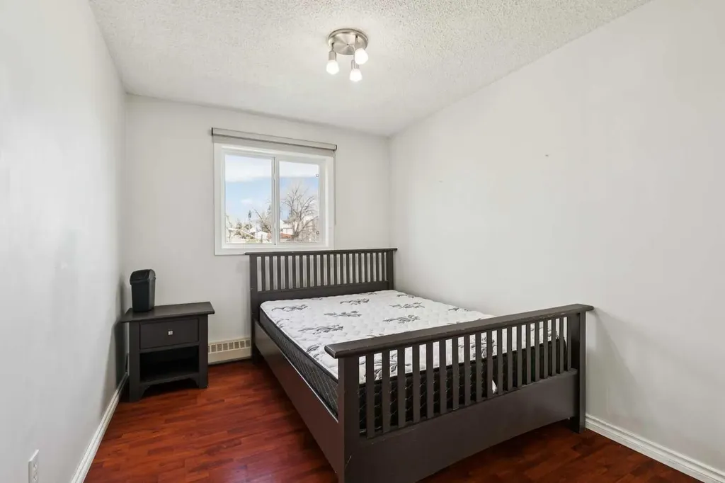2508 17 Street SW Calgary AB T2T4M8