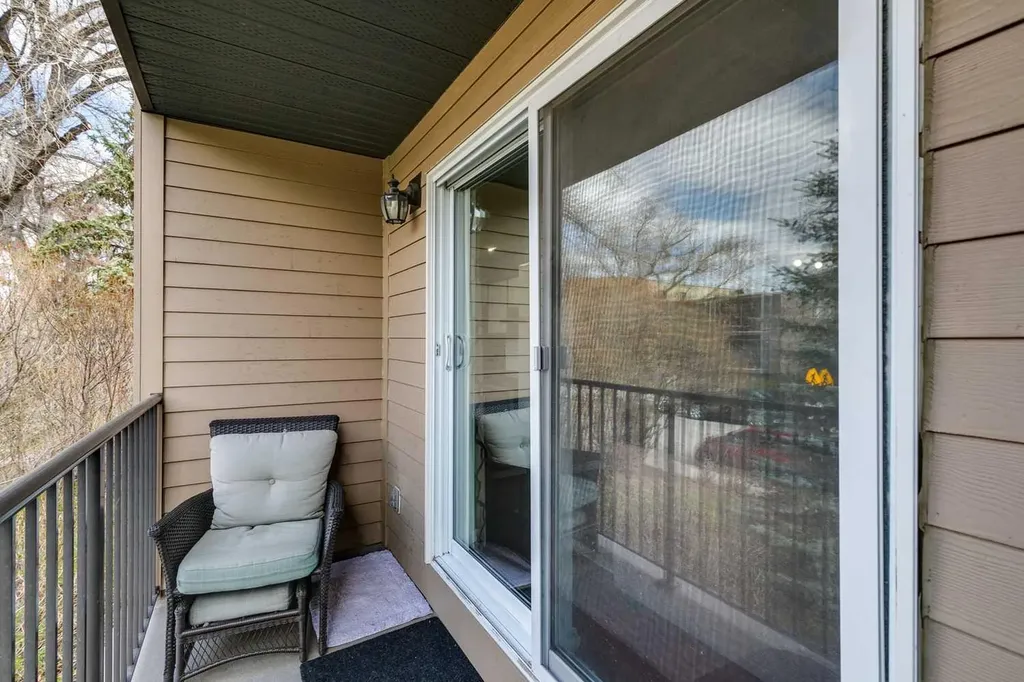 2508 17 Street SW Calgary AB T2T4M8