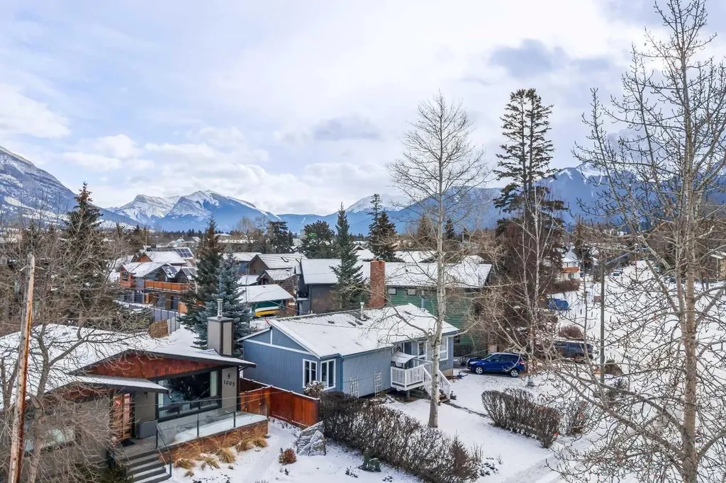 1001 9th Avenue Canmore AB T1W1Z5
