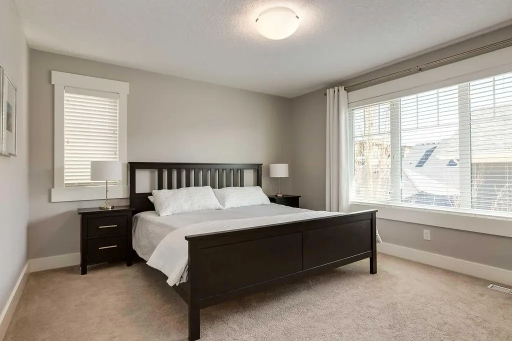 76 Dieppe Drive SW Calgary AB T3E7Y4