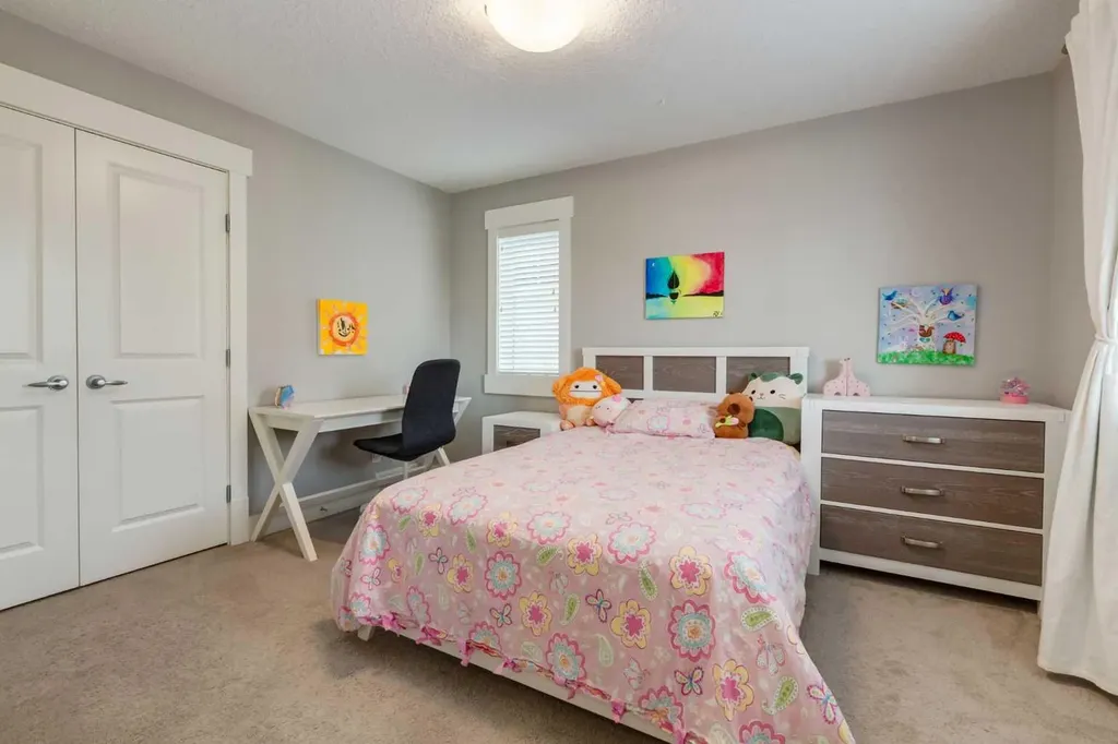 76 Dieppe Drive SW Calgary AB T3E7Y4