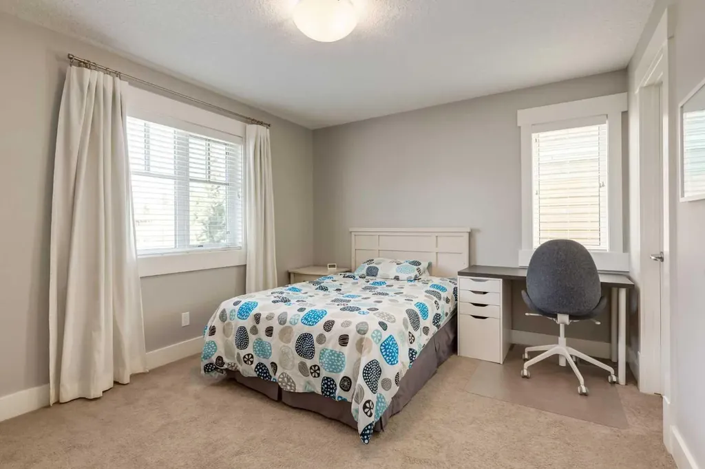 76 Dieppe Drive SW Calgary AB T3E7Y4