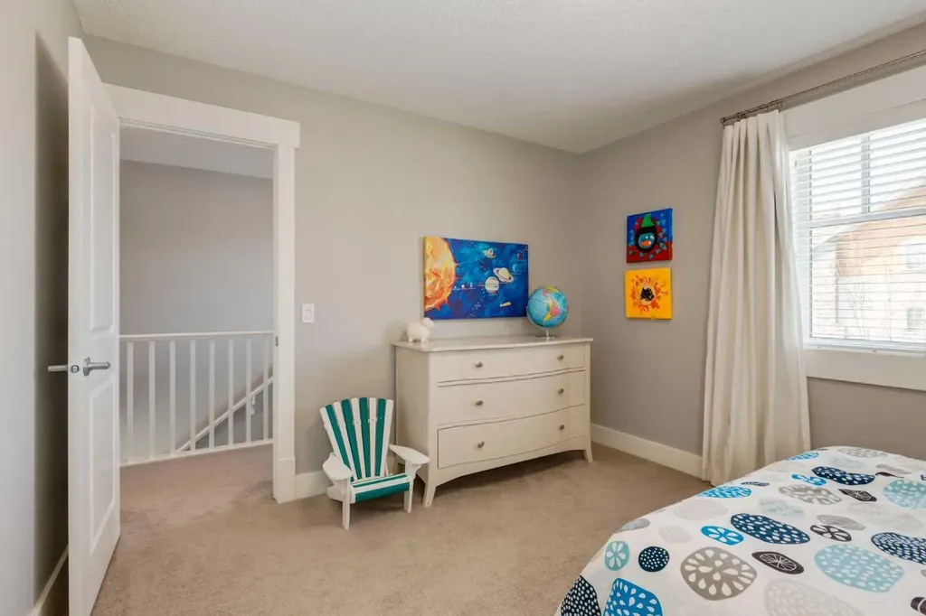 76 Dieppe Drive SW Calgary AB T3E7Y4