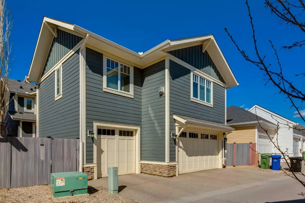 76 Dieppe Drive SW Calgary AB T3E7Y4