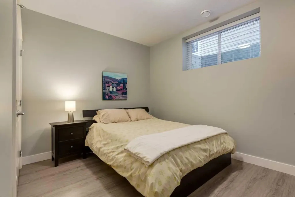 76 Dieppe Drive SW Calgary AB T3E7Y4