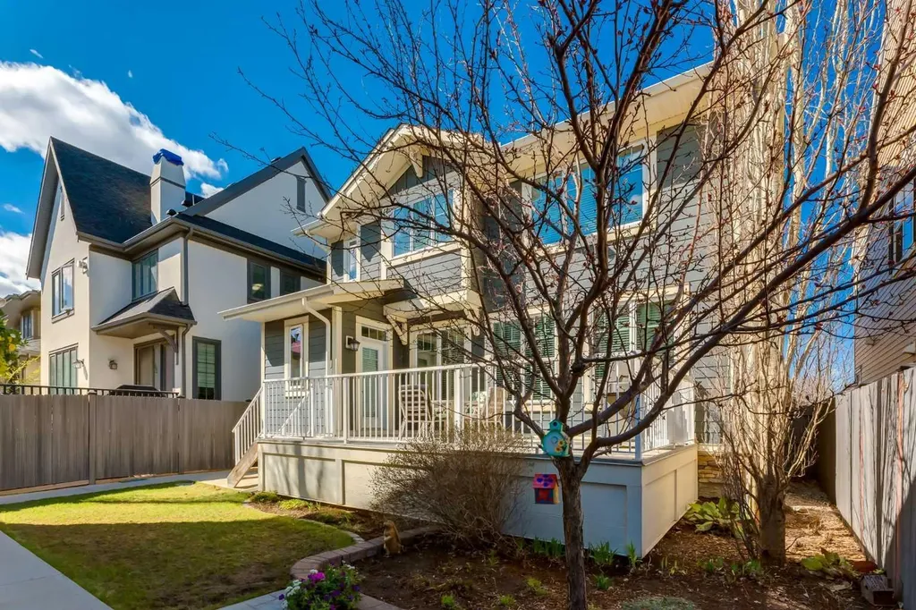 76 Dieppe Drive SW Calgary AB T3E7Y4