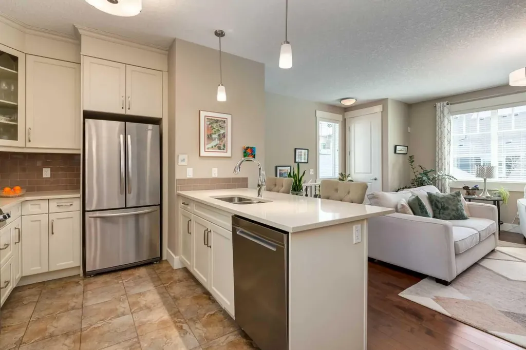 76 Dieppe Drive SW Calgary AB T3E7Y4