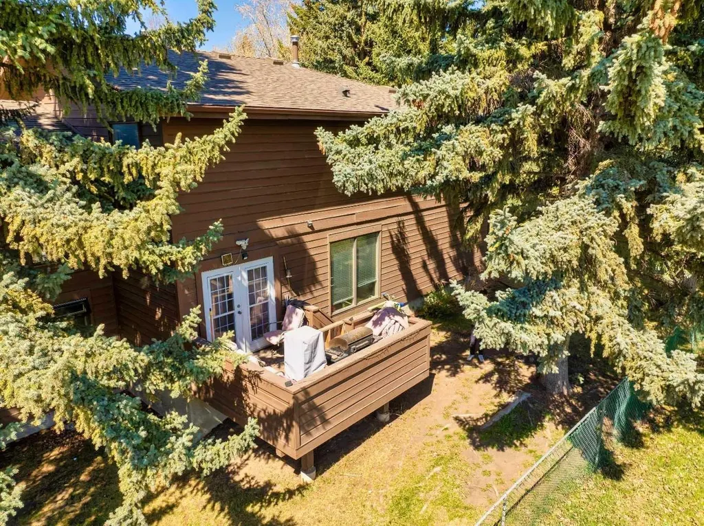 336 Rundlehill Drive NE Calgary AB T1Y 2Y2