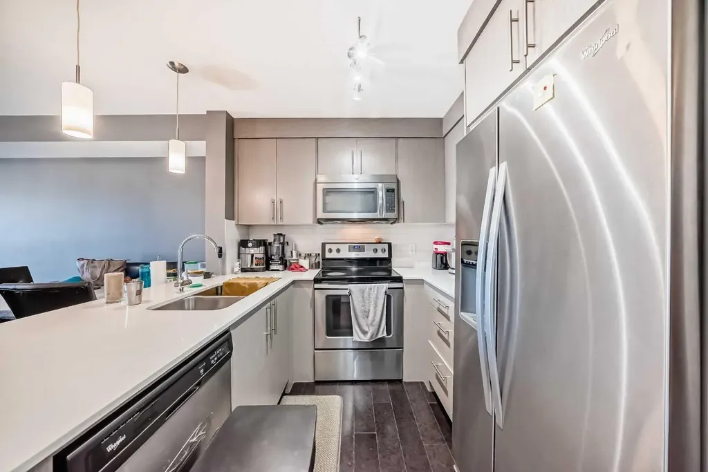 302 Skyview Ranch Drive NE Calgary AB T3N 0P5