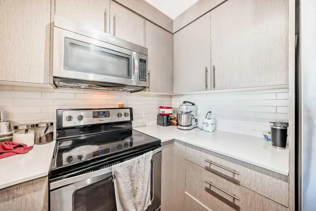 302 Skyview Ranch Drive NE Calgary AB T3N 0P5