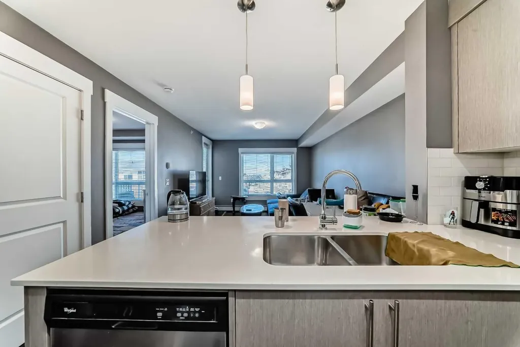 302 Skyview Ranch Drive NE Calgary AB T3N 0P5