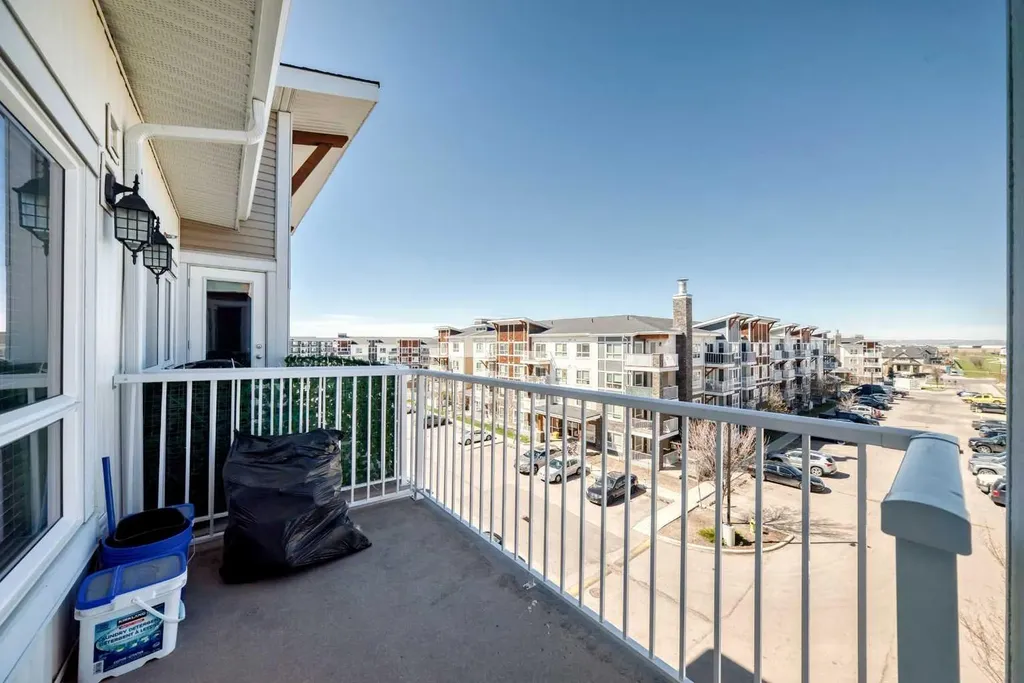 302 Skyview Ranch Drive NE Calgary AB T3N 0P5