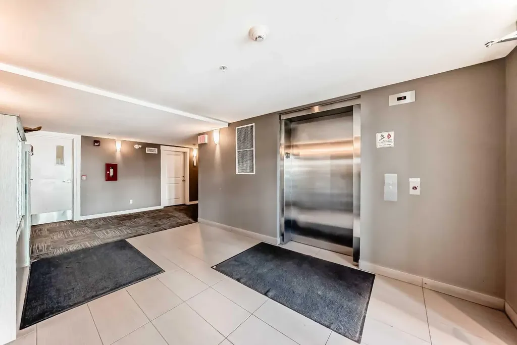 302 Skyview Ranch Drive NE Calgary AB T3N 0P5