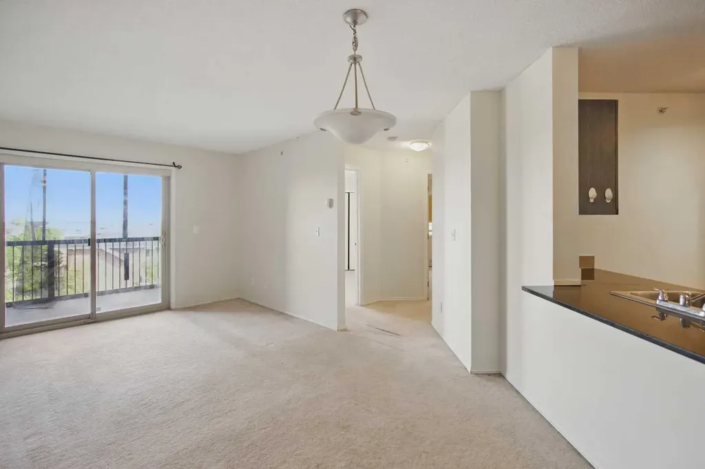 15 Saddlestone Way NE Calgary AB T3J 0S3