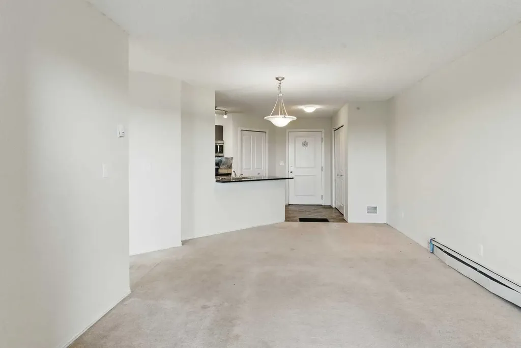 15 Saddlestone Way NE Calgary AB T3J 0S3