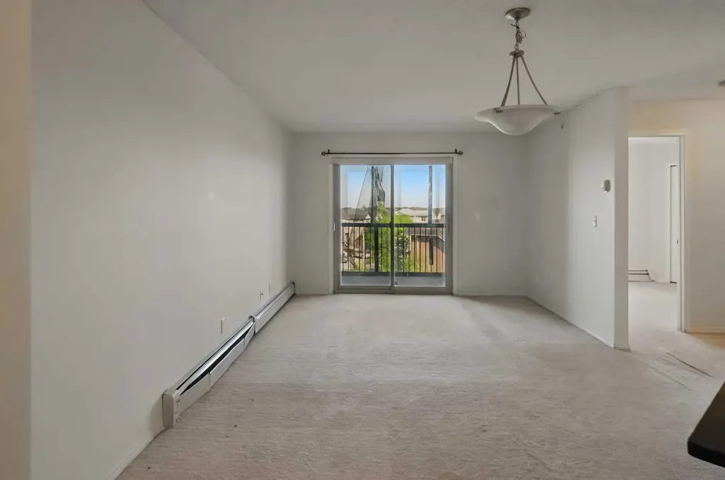 15 Saddlestone Way NE Calgary AB T3J 0S3